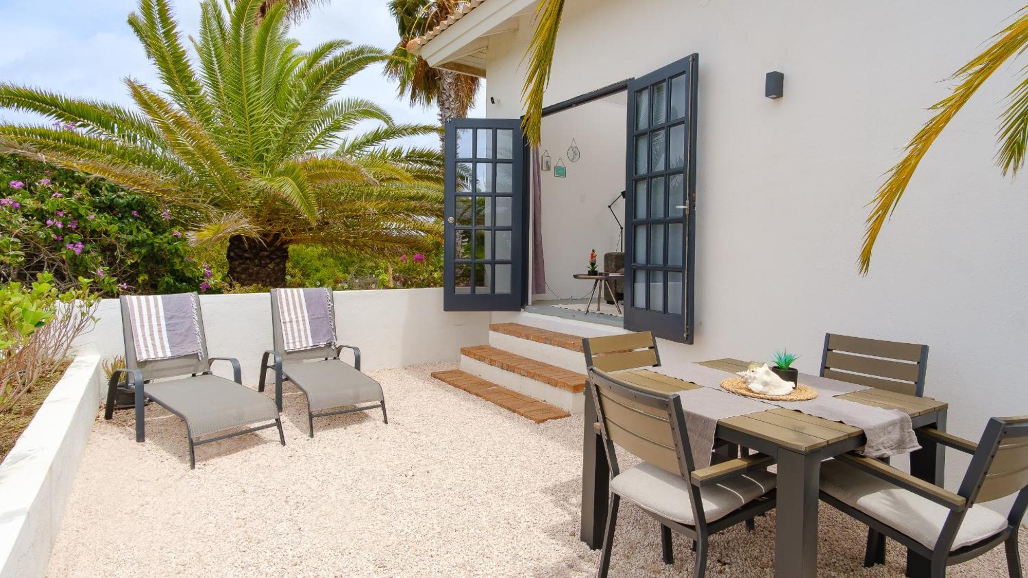 Saint Joris A Tiny Boutique Resort Willemstad Exterior photo